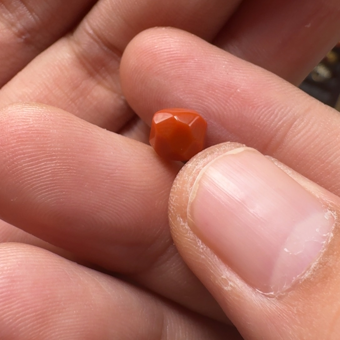 南红玛瑙未镶嵌柿子红无相单珠7➕mm