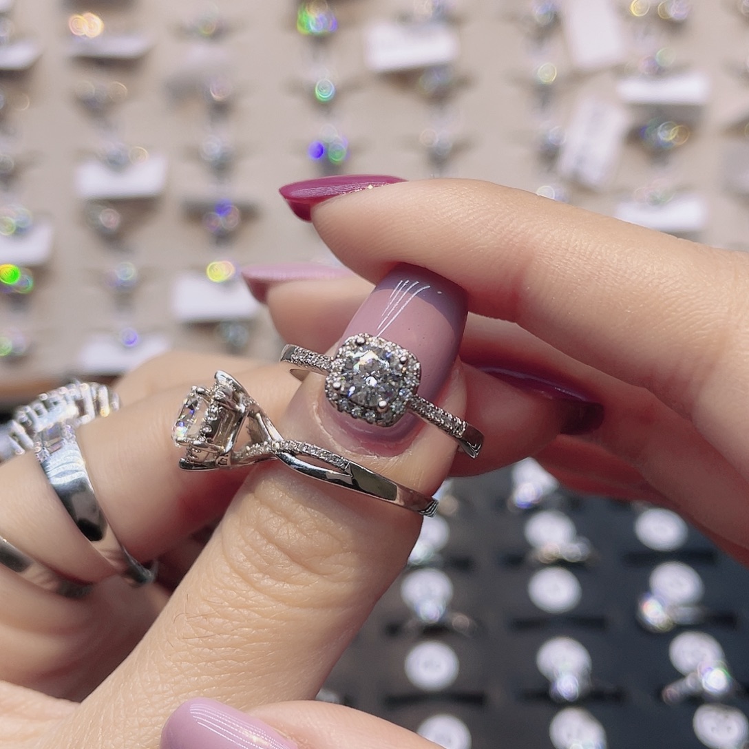 莫桑石非金属圈14。 小方糖50 