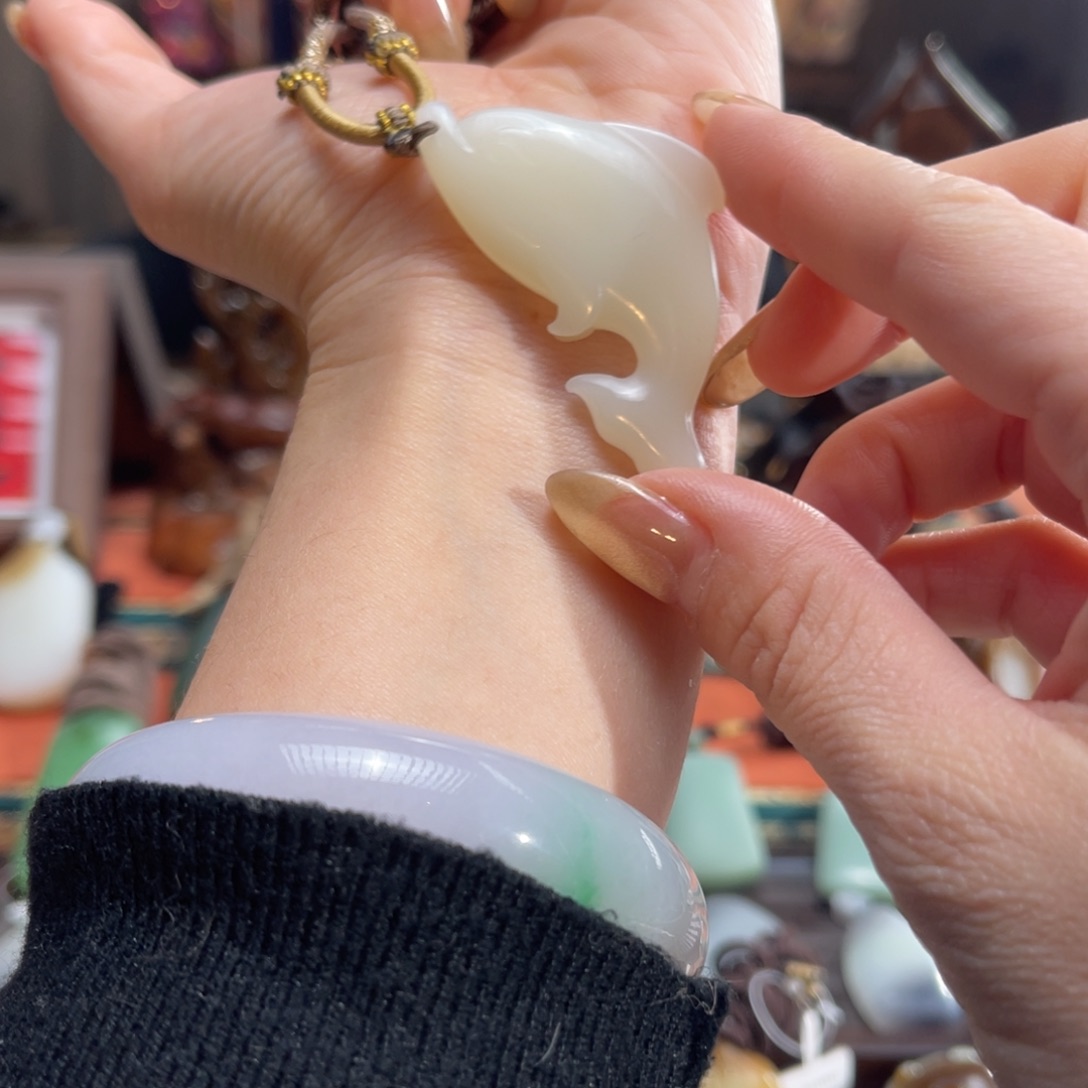 和田玉颈饰未镶嵌