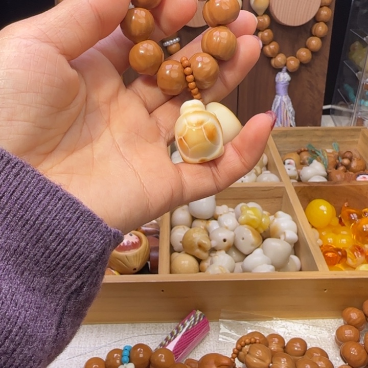 活***ㄣ核桃手捻乌龟配饰15