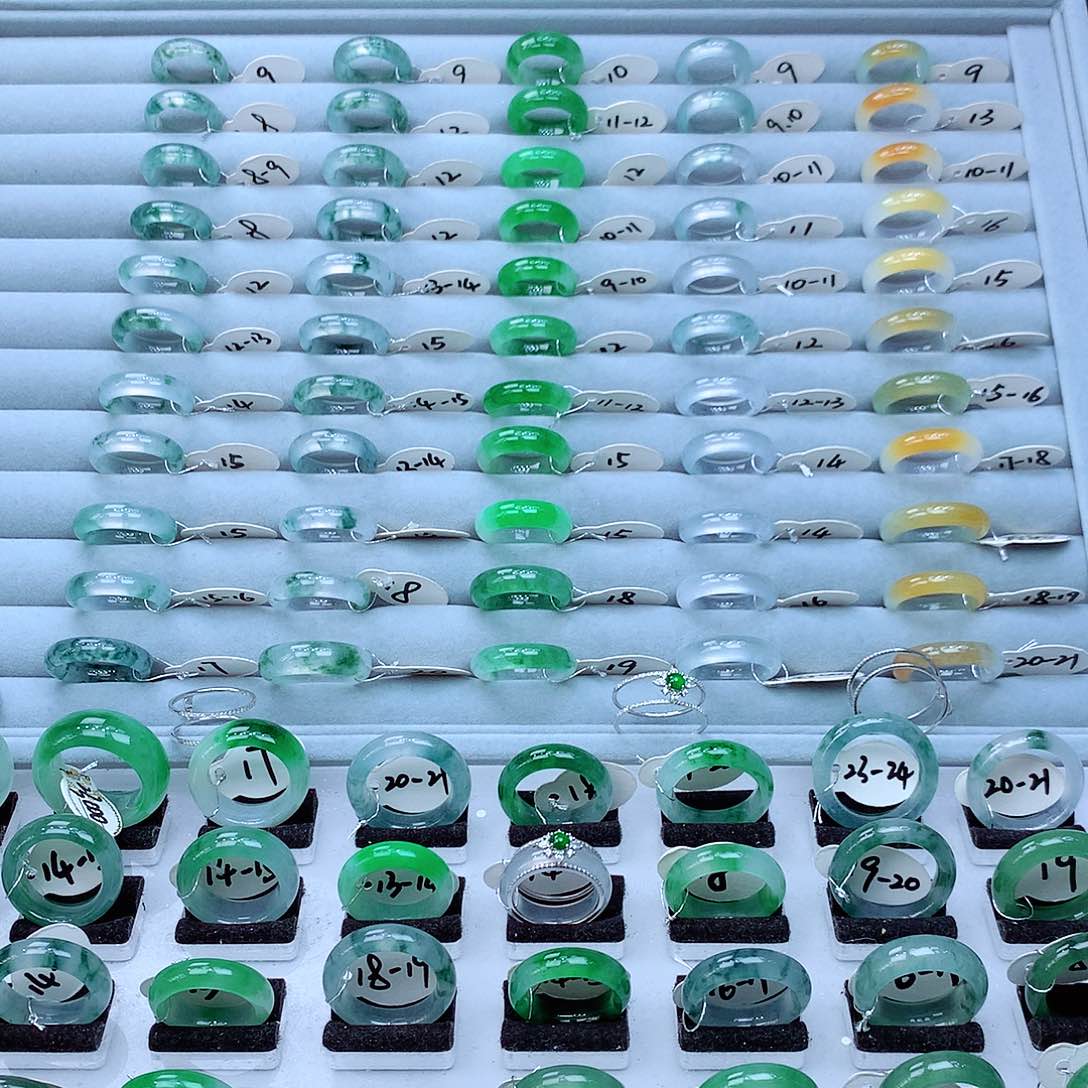 翡翠未镶嵌戒指翡翠