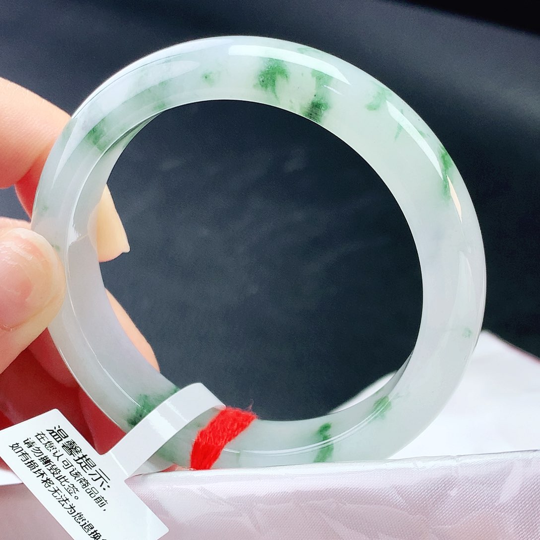 未镶嵌手镯翡翠54圈