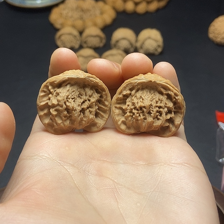 M***O蛇头文玩核桃蛇头