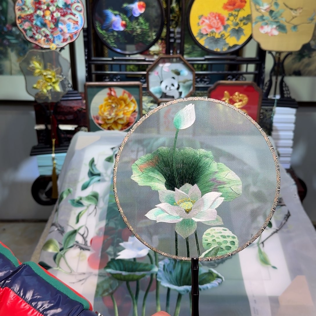 刺绣刺绣工艺精湛