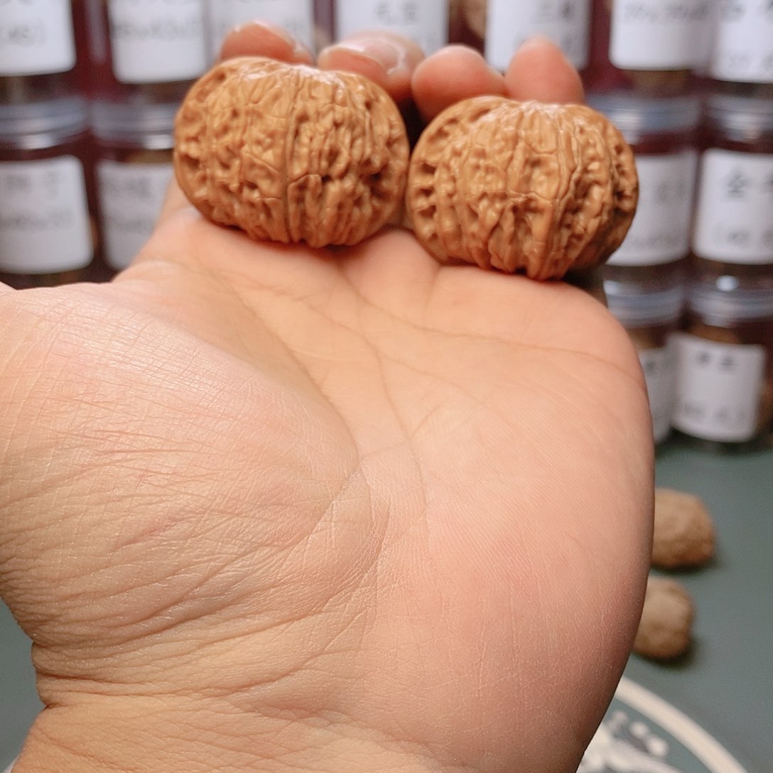 42尺寸磨盘文玩核桃