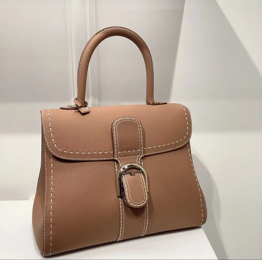 95新 Delvaux/德尔沃 德尔沃中号金棕外缝线/优品