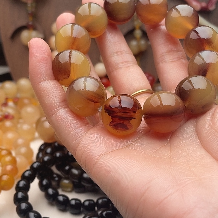 @***西石英石非金属20带血手串