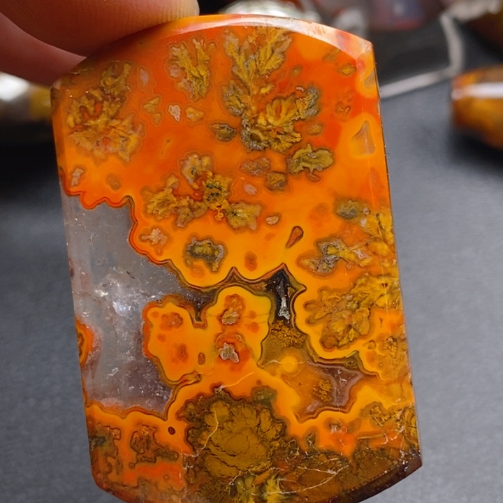 玛瑙/玉髓颈饰未镶嵌罐*哥