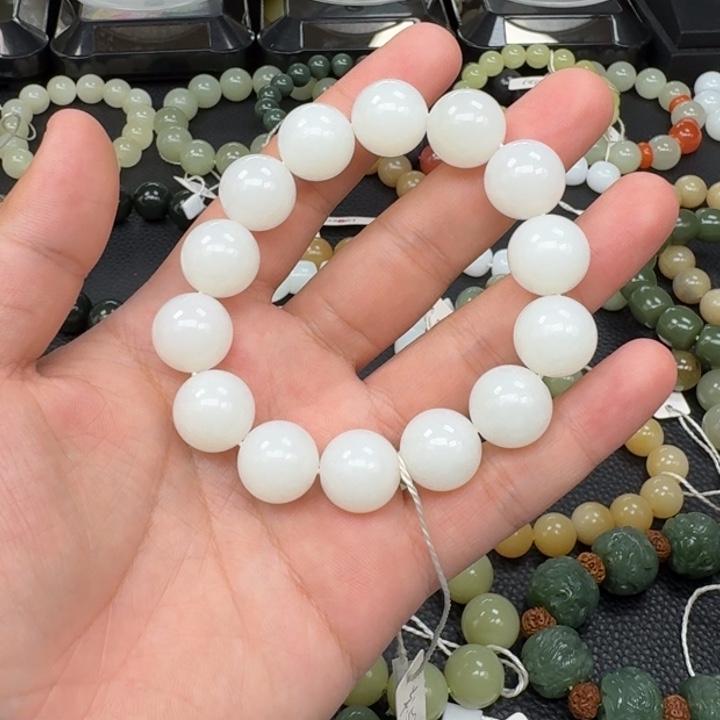 和田玉未镶嵌手链