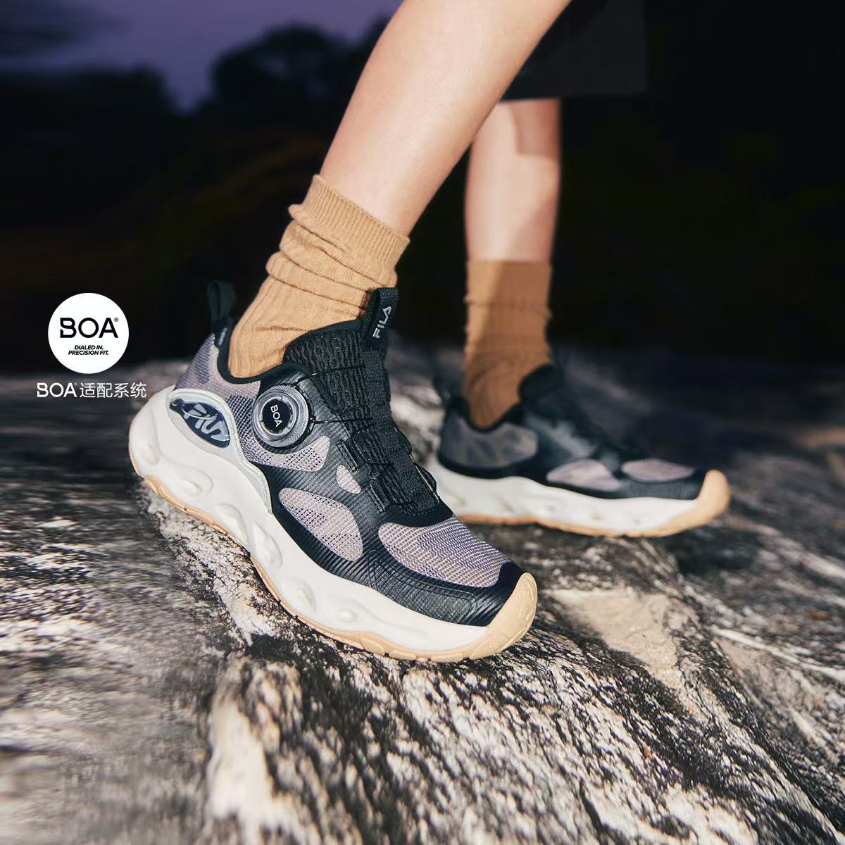 Fila/斐乐儿童【透气轻薄防滑溶洞鞋】夏季轻便运动鞋K15B522503