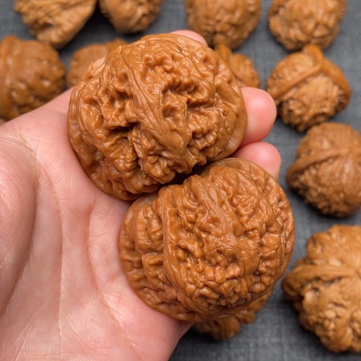 文玩核桃吊坠全品46粗筋