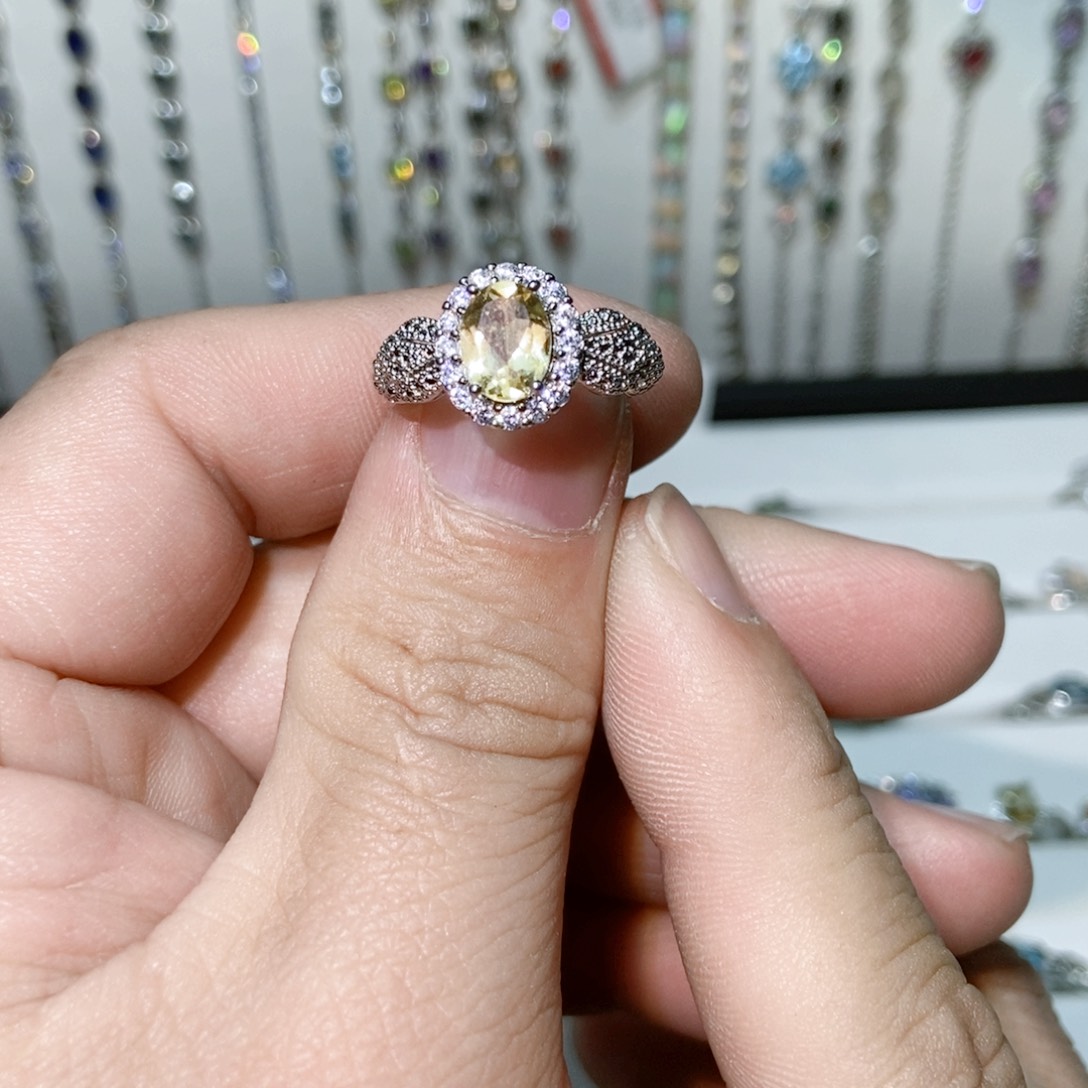 绿水晶戒指银S925镶嵌