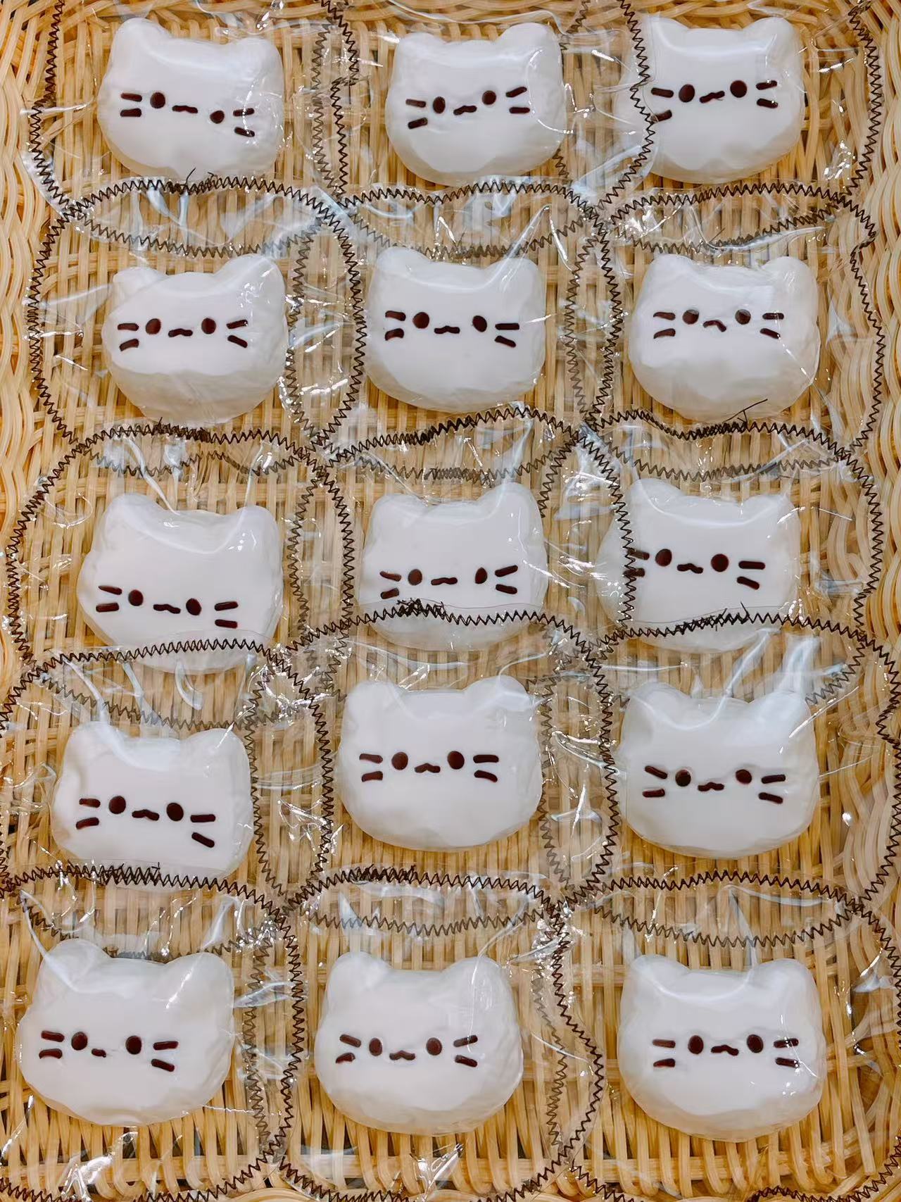 瑕款（35g）猫咪奶贝泥感慢回弹食品级硅胶
