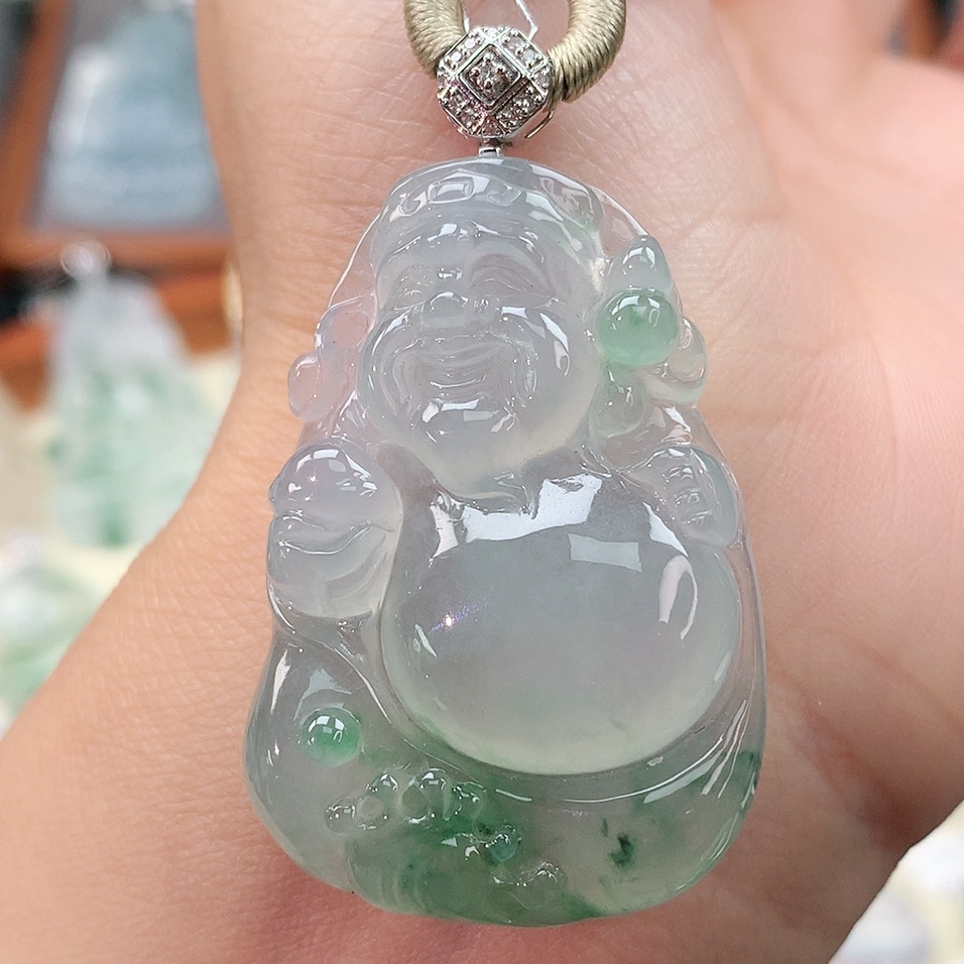 颈饰18K金镶嵌翡翠财神爷