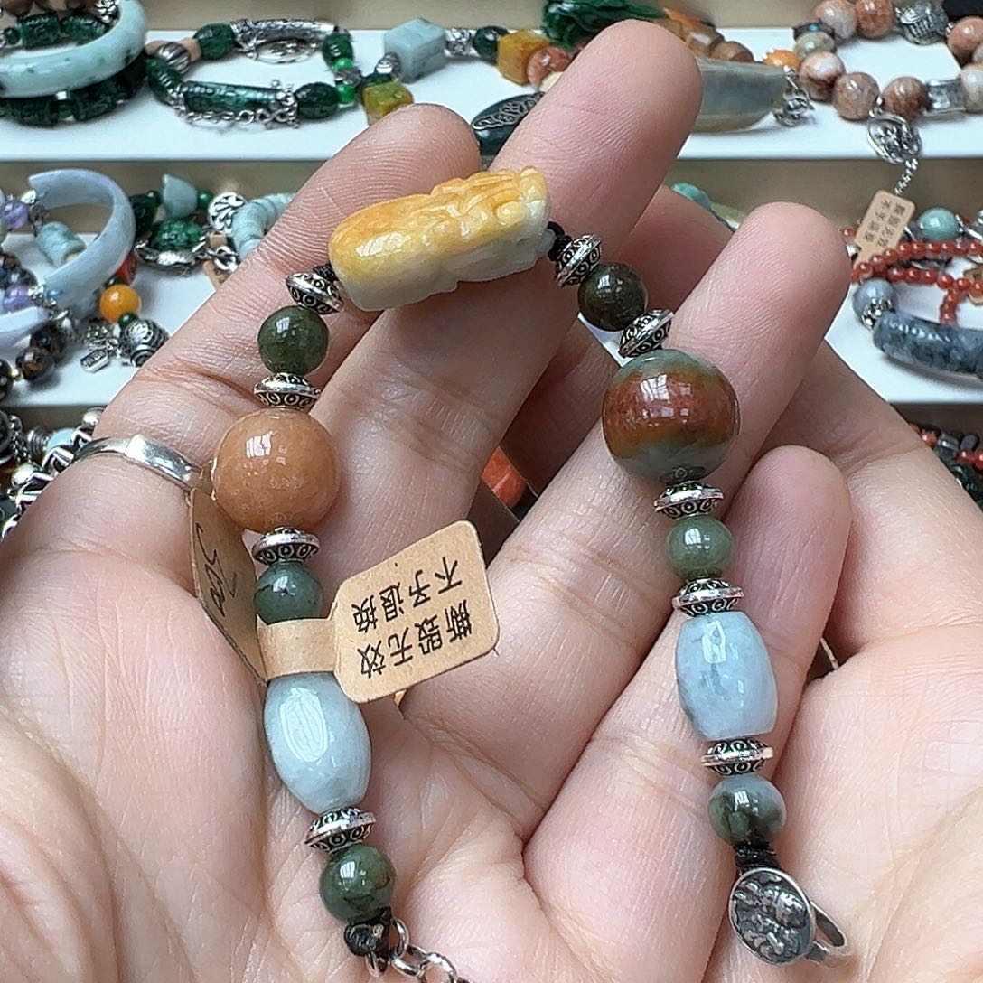翡翠手链未镶嵌需包容