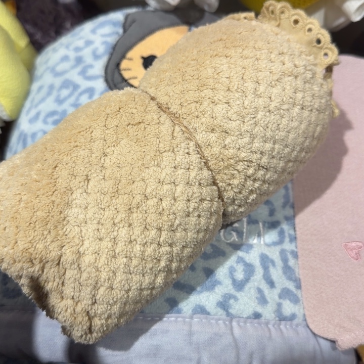 嘴***~米色干发帽两个装