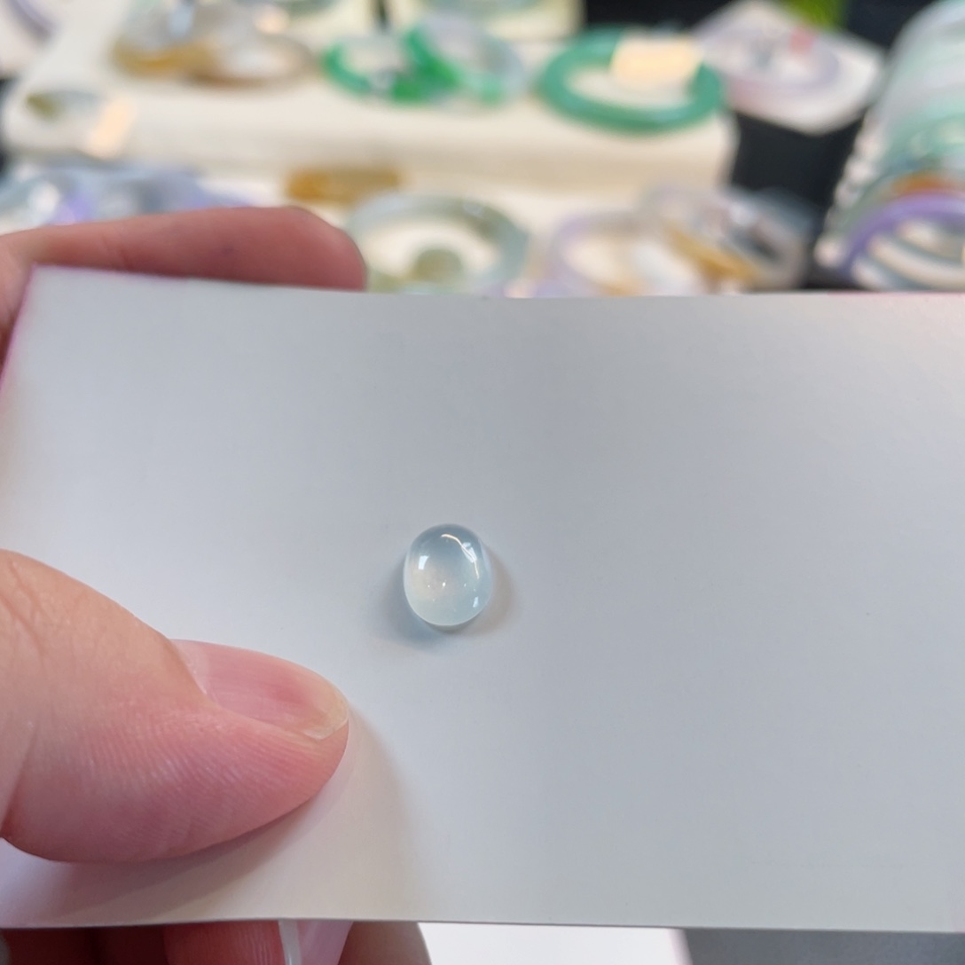 未镶嵌手镯翡翠蛋面