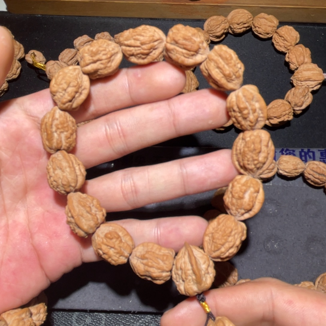 鼎***窗文玩核桃手串嵩山蛤蟆头无削尖无泡药17➕