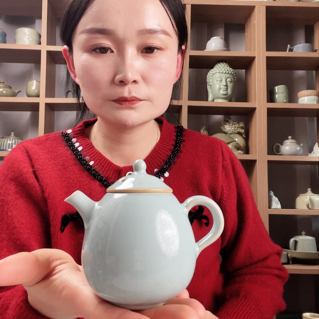 天青釉水小龙蛋壶福利品