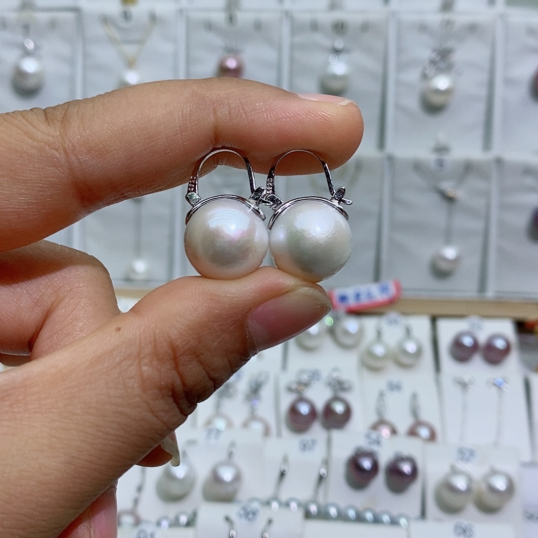 用***4吊坠(赠链)银S925镶嵌淡水珍珠