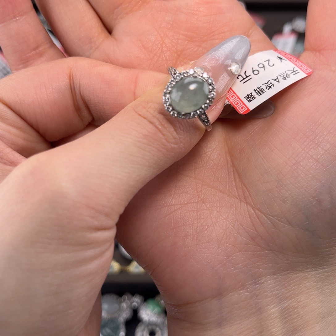 翡翠戒指银S925镶嵌68888