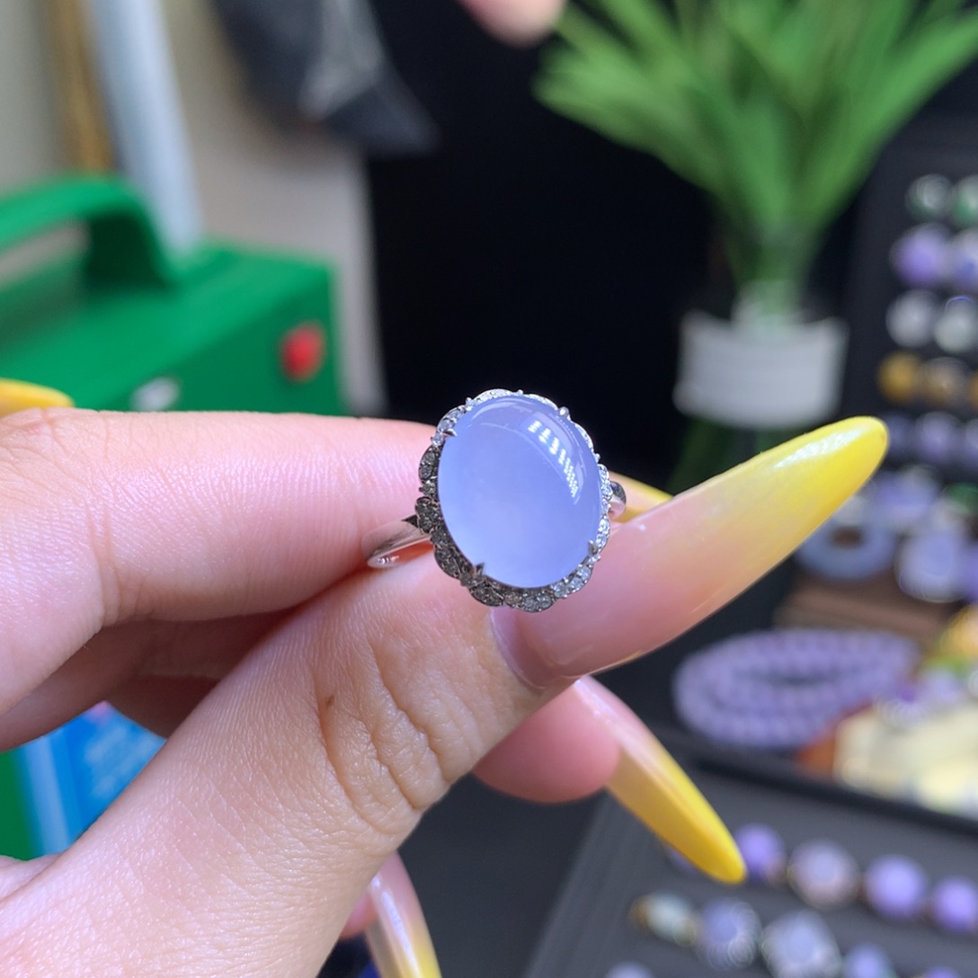 翡翠18K金镶嵌颈饰天然