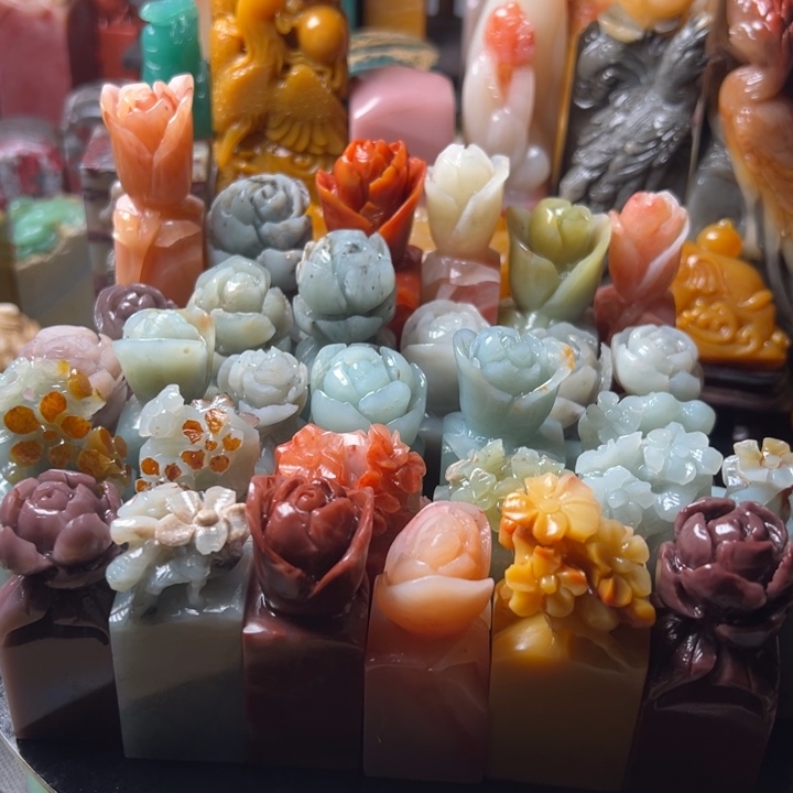 老挝石老挝石，寿山石云南石