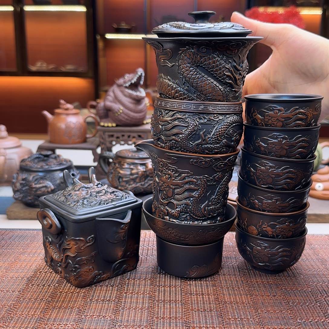 套装嗯哦哦哦哦哦