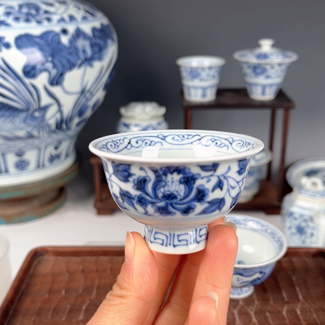 青花特价牡丹杯高足