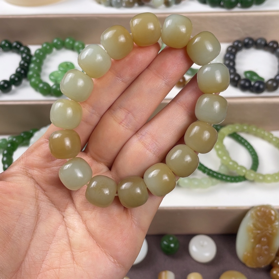 和田玉未镶嵌手链