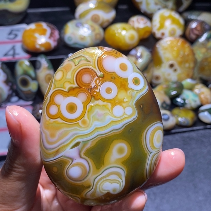 玛瑙/玉髓未镶嵌珠宝半成品121