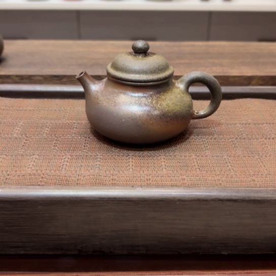 紫砂茶壶黄龙山大水潭原矿底槽清柴洗半手工。