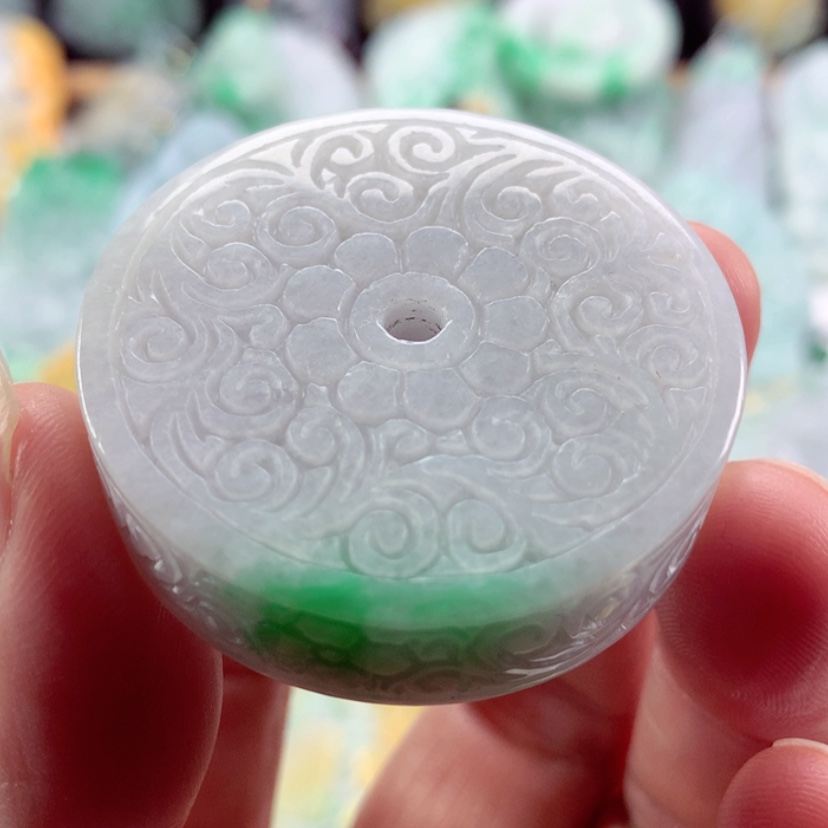 【闪购商品】翡翠吊坠(不含链)未镶嵌