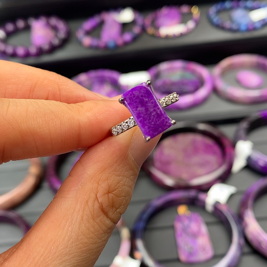 苏纪石（舒俱来）银S925镶嵌戒指