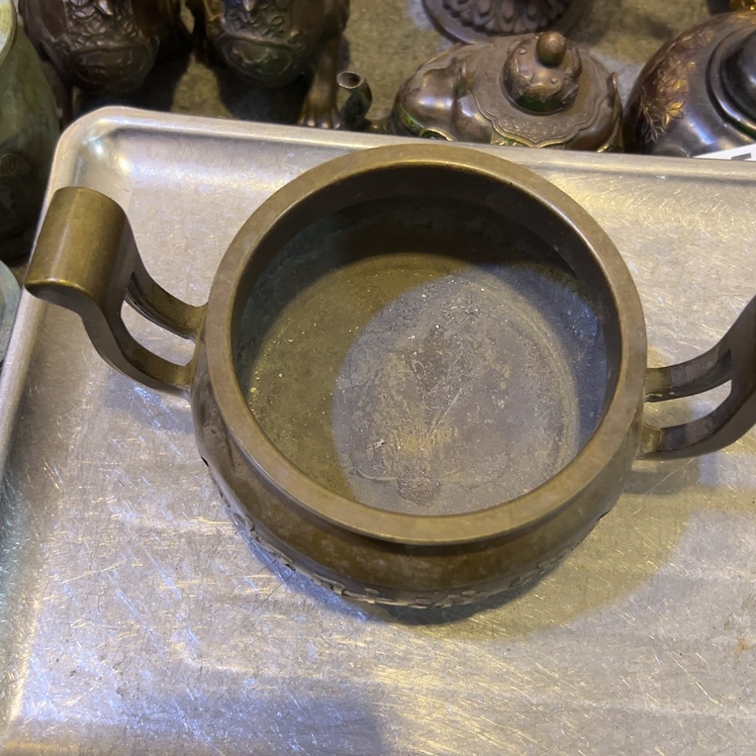 尤***里黄铜摆件，文房摆件