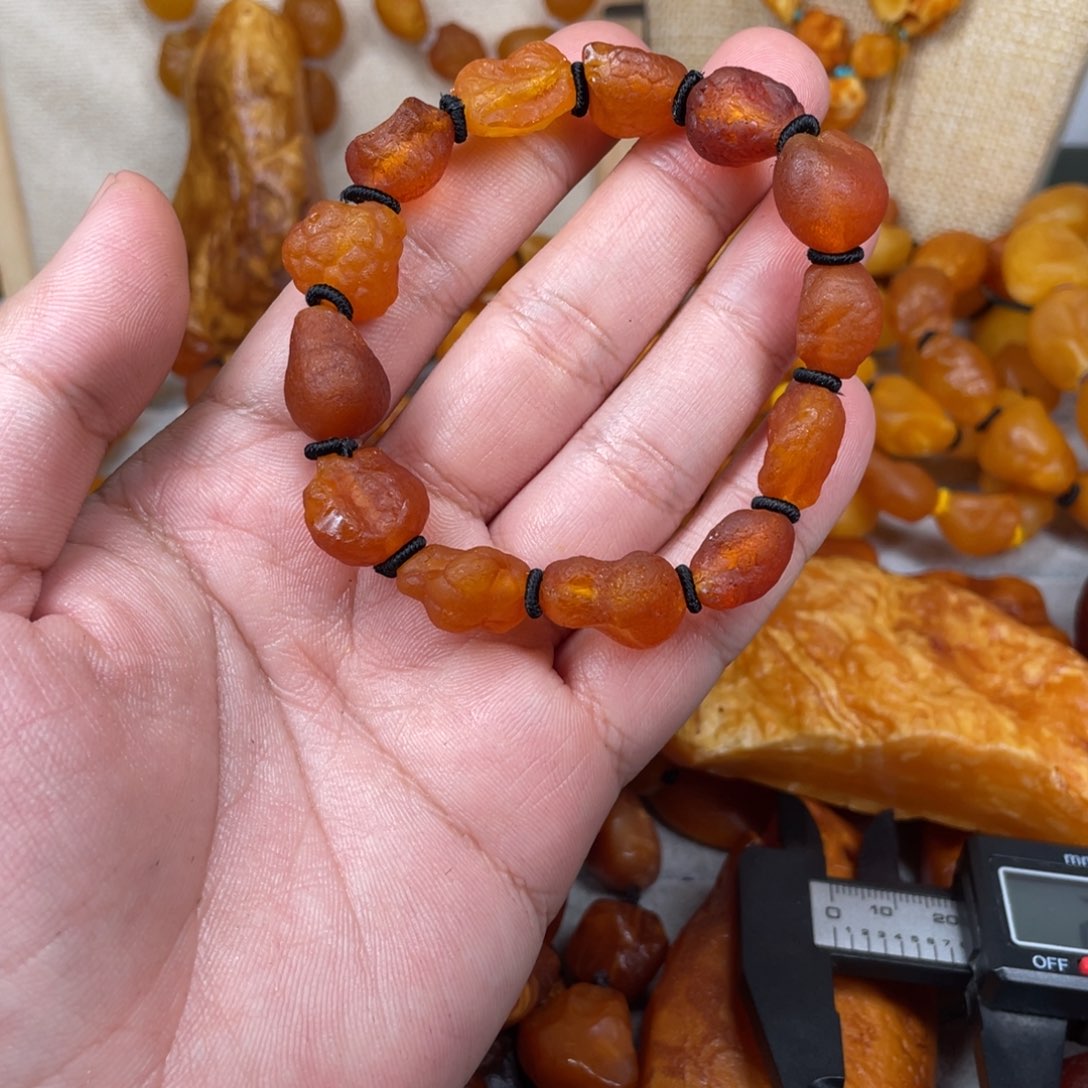 琥珀珠宝奇石未镶嵌