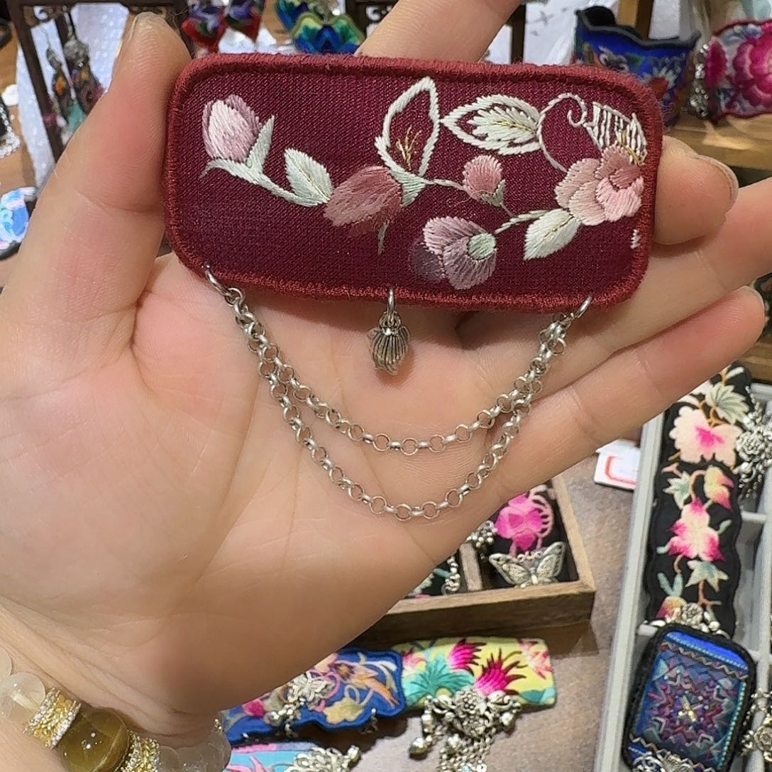 皮质铁合金发夹32222