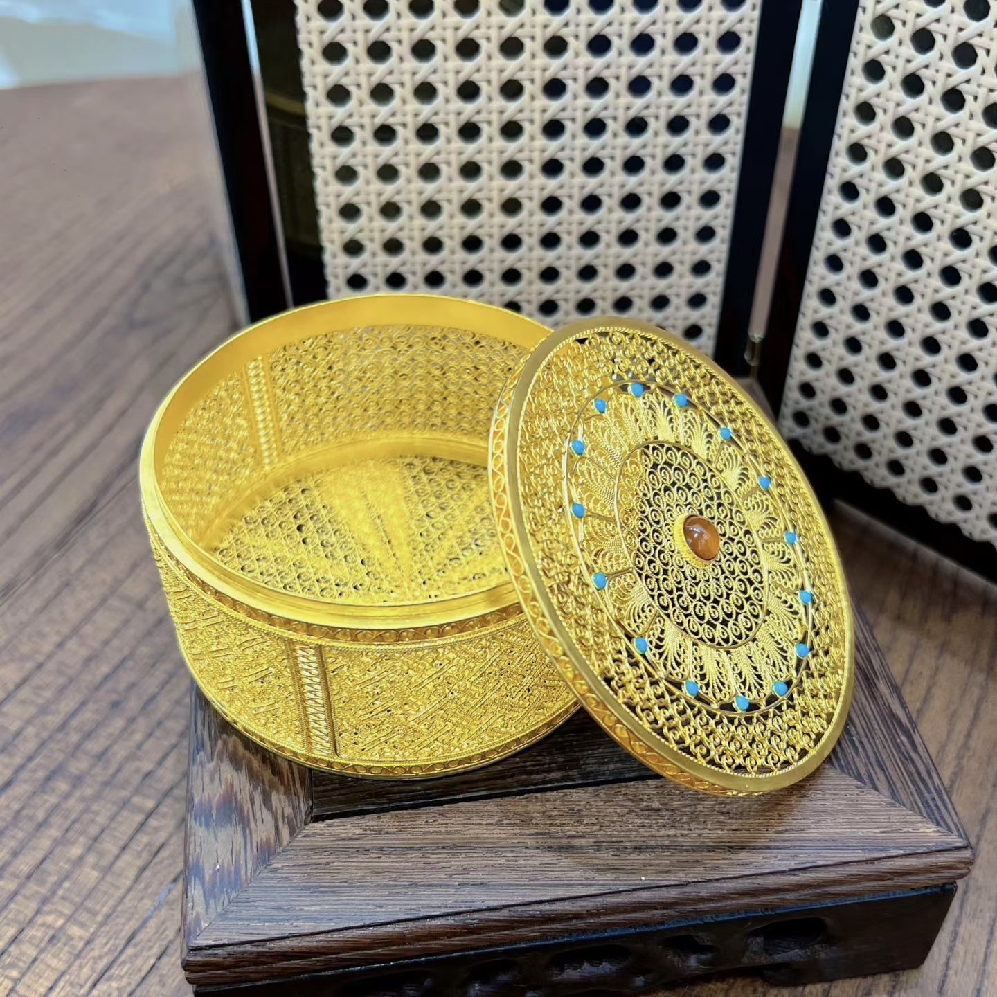 足金999纯手工盒子摆件