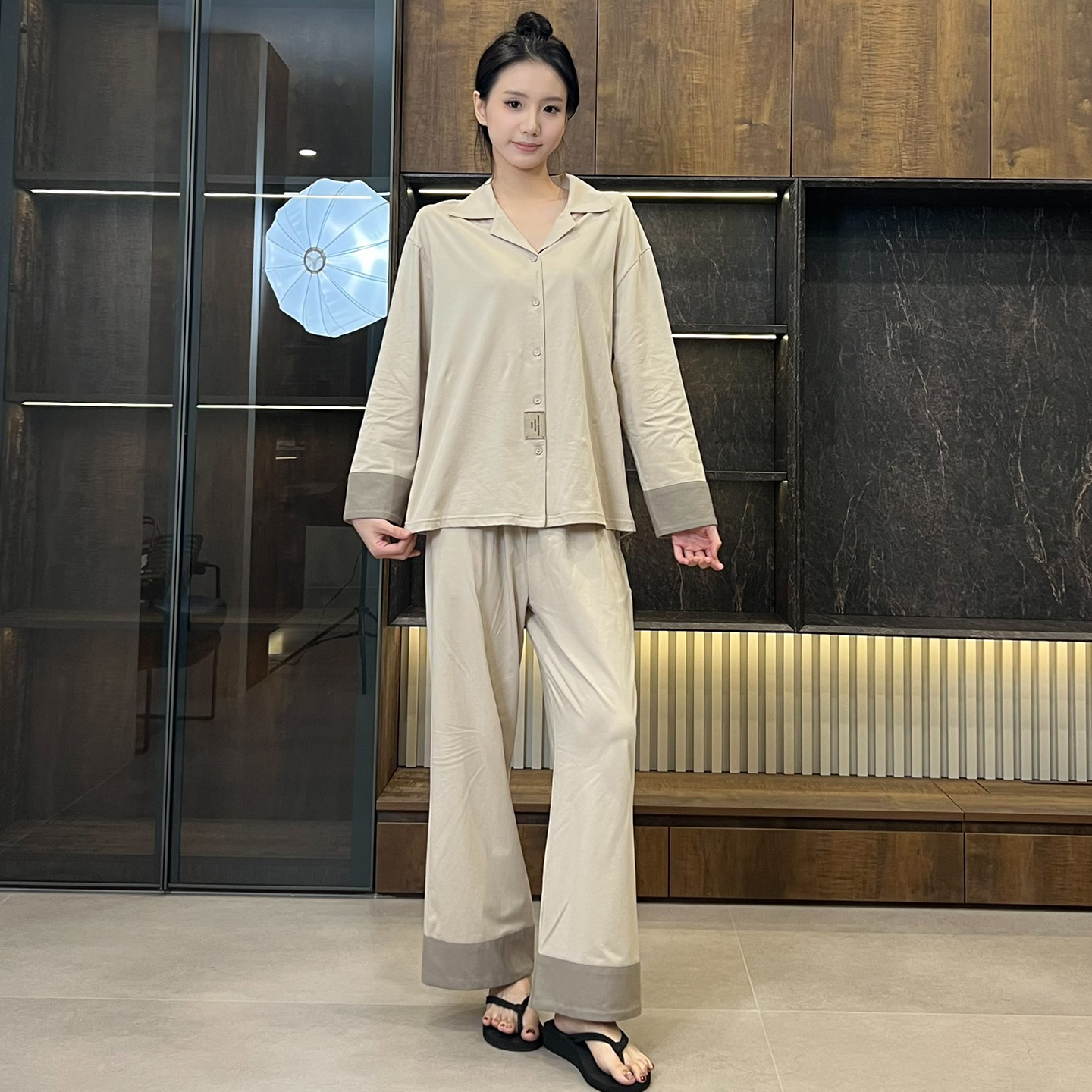 新款纯棉杏色撞色翻领长袖舒适睡衣女款秋冬款轻奢家居服可外穿