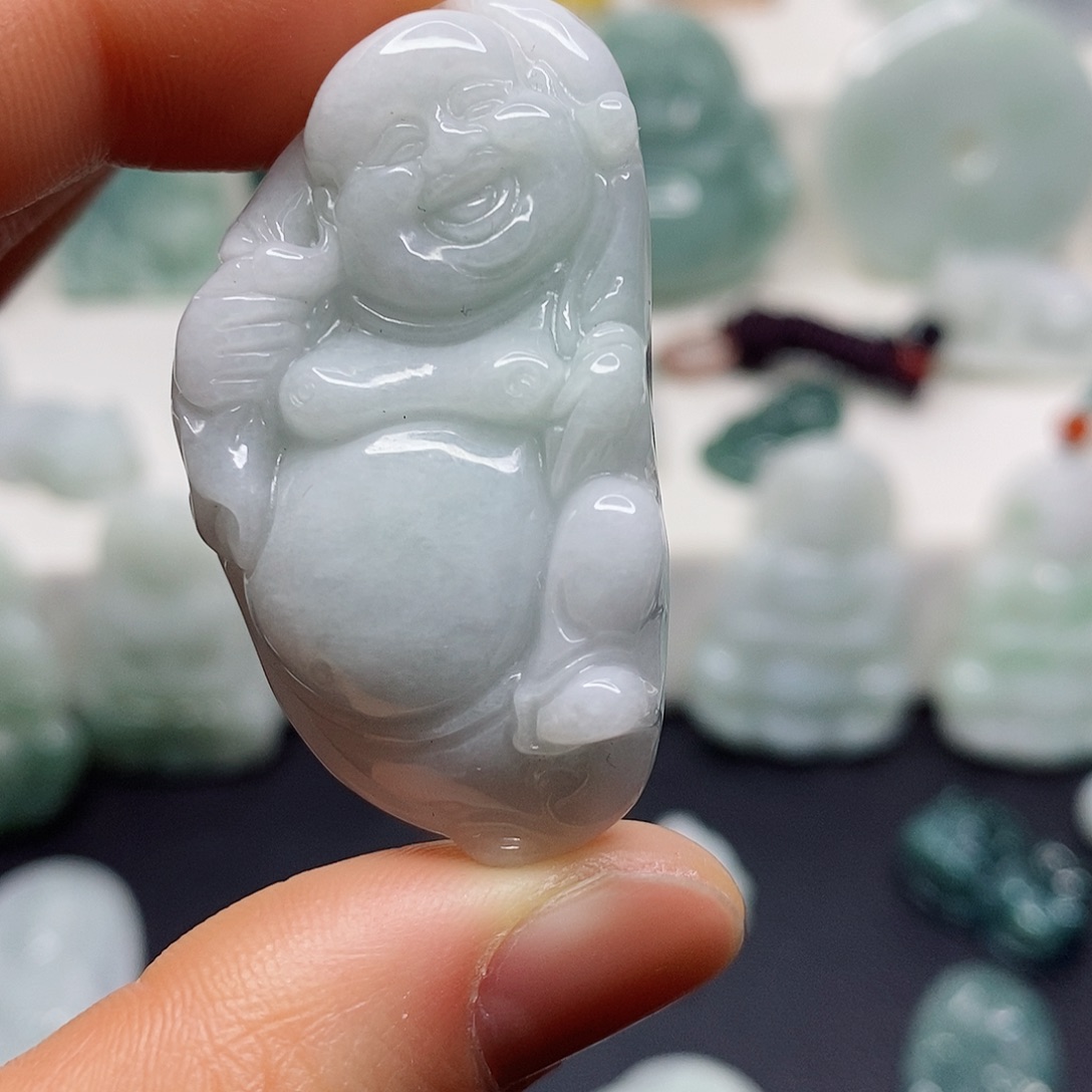 翡翠颈饰未镶嵌吊坠