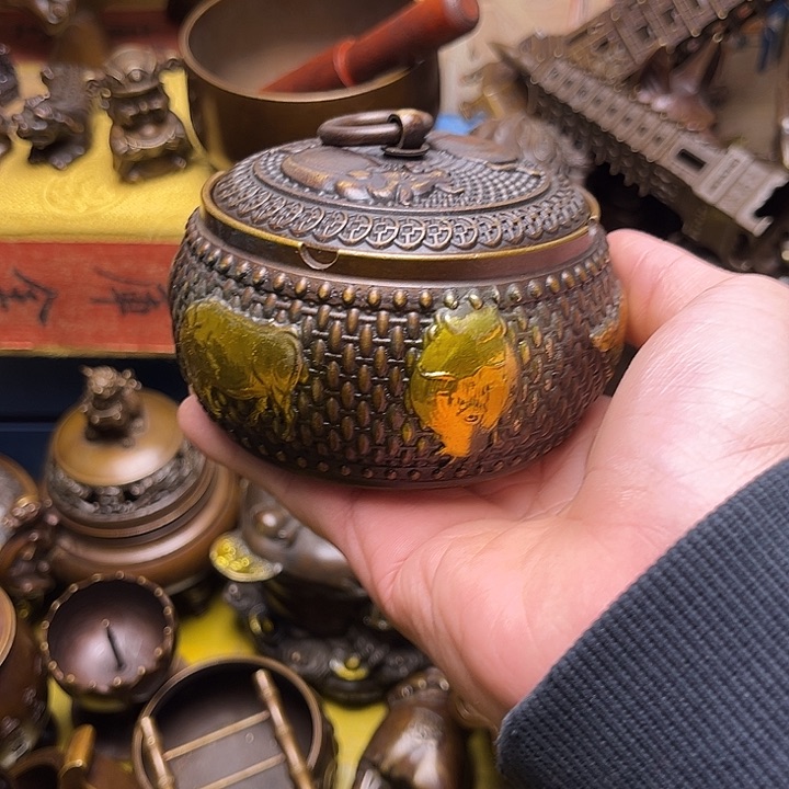 精美铜器点击下单