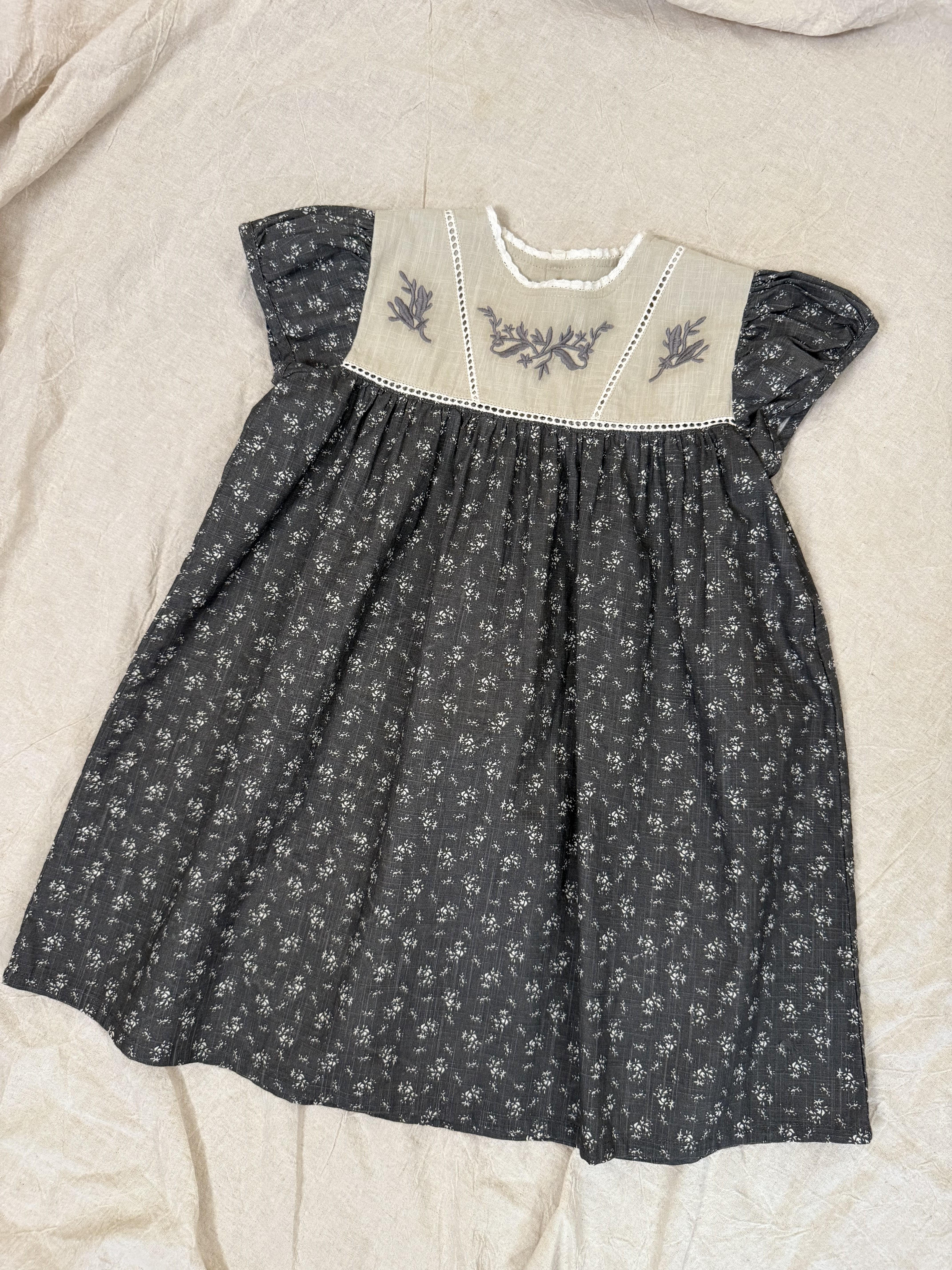 森系夏季棉麻新款女童连衣裙8Q540