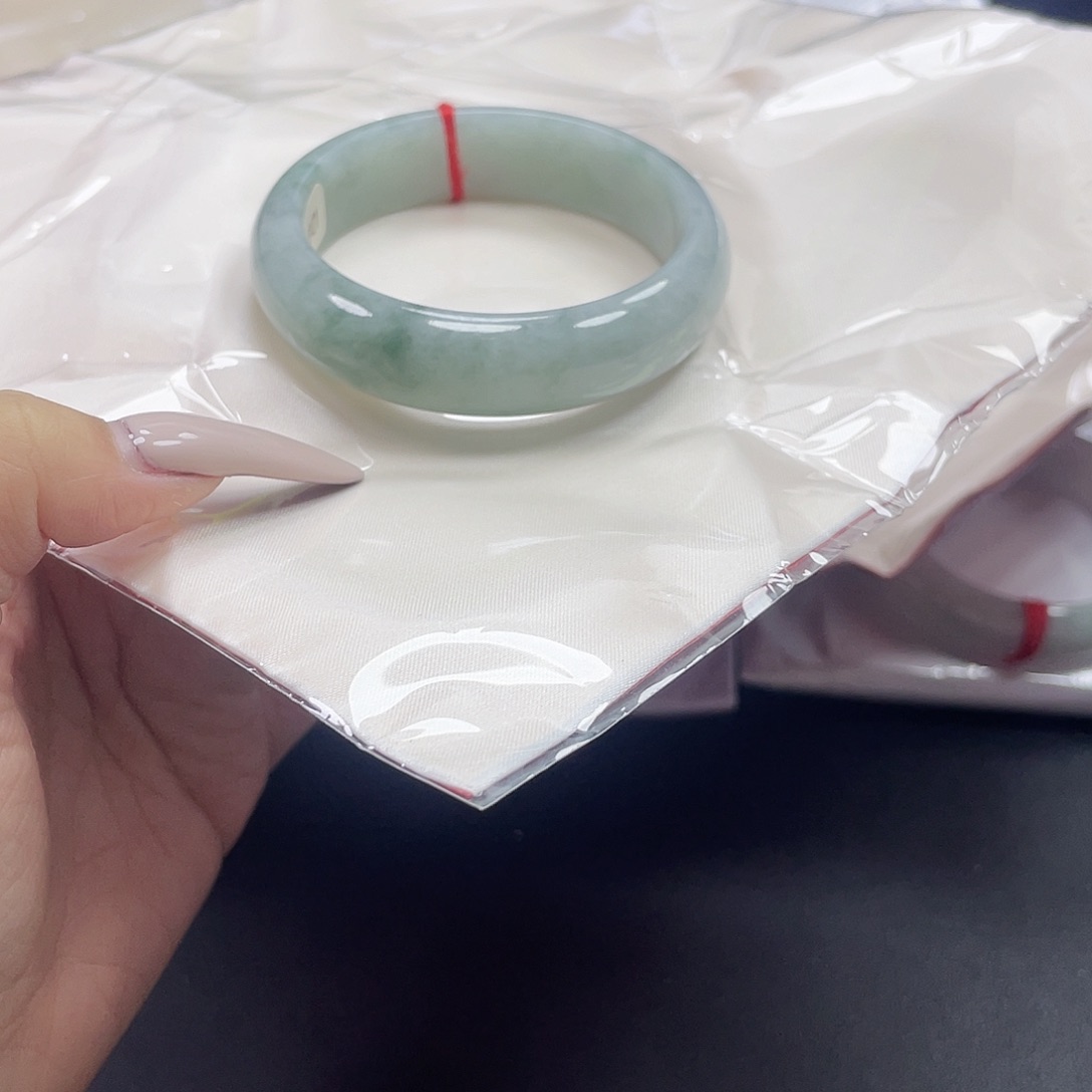 未镶嵌手镯翡翠夜班 缅甸A货