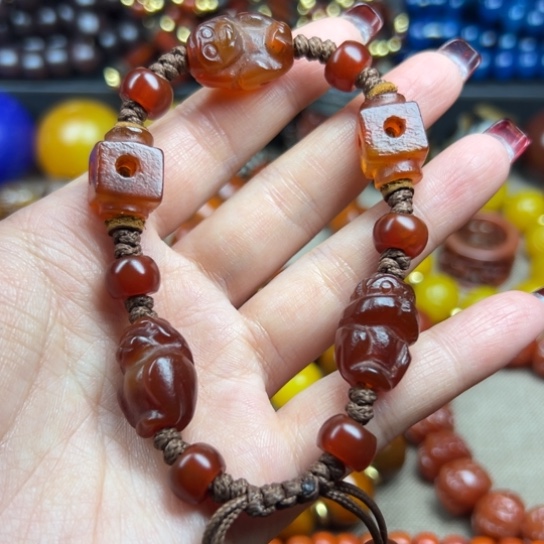 玛瑙/玉髓颈饰未镶嵌