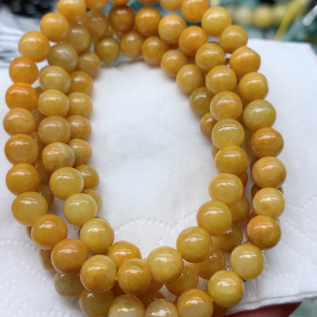 翡翠颈饰未镶嵌手串