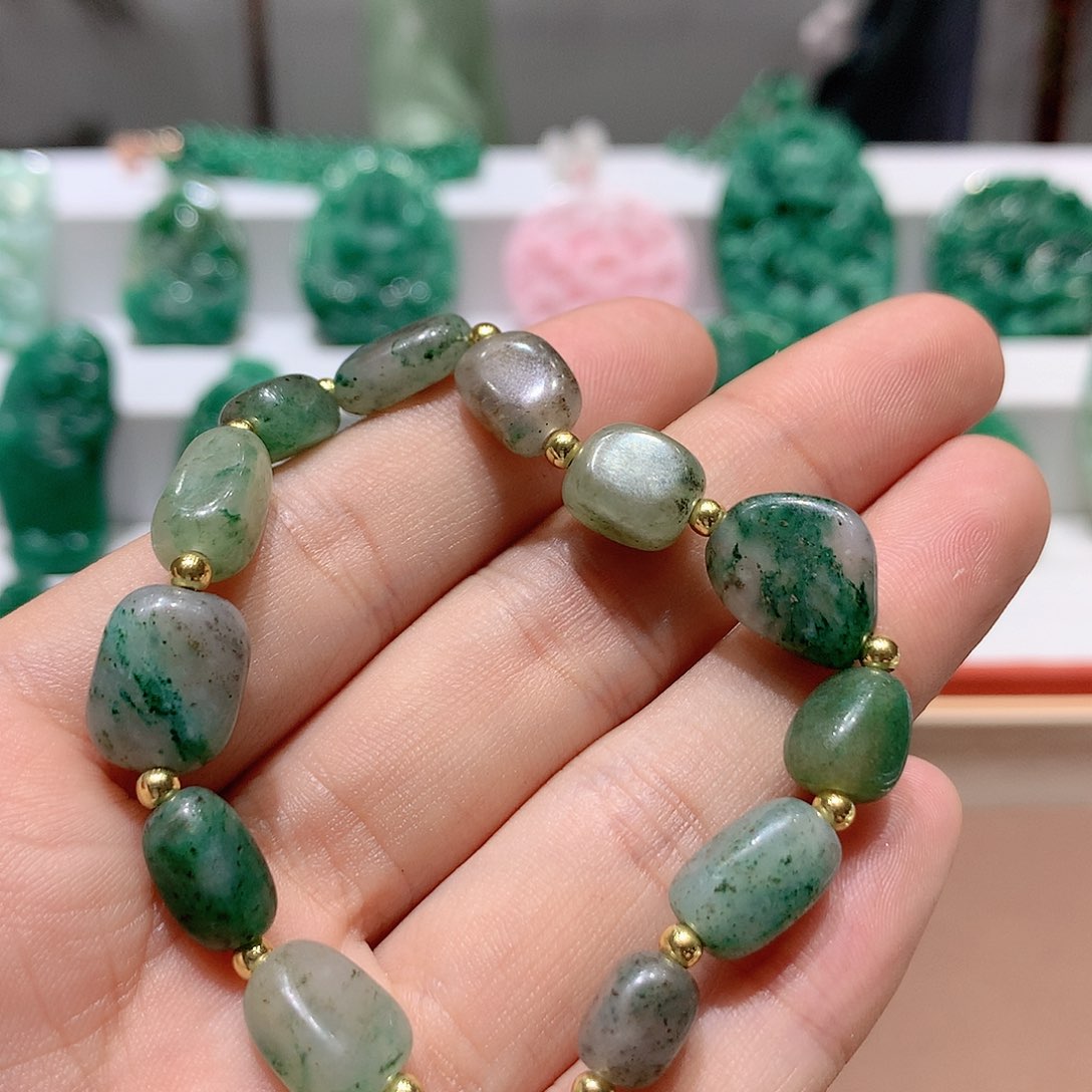 独山玉挂件未镶嵌