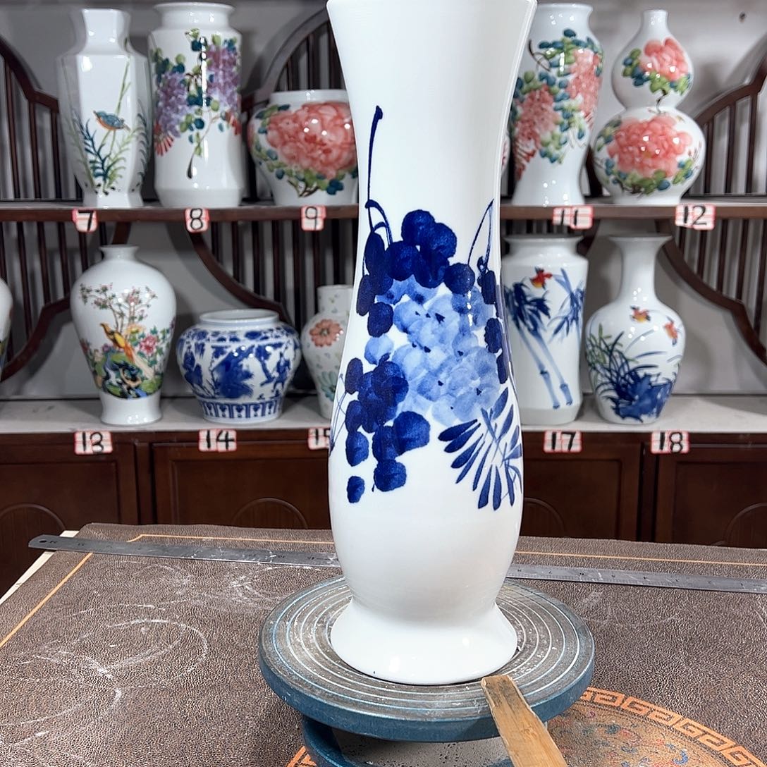 摆件景德镇陶瓷蛮青紫
