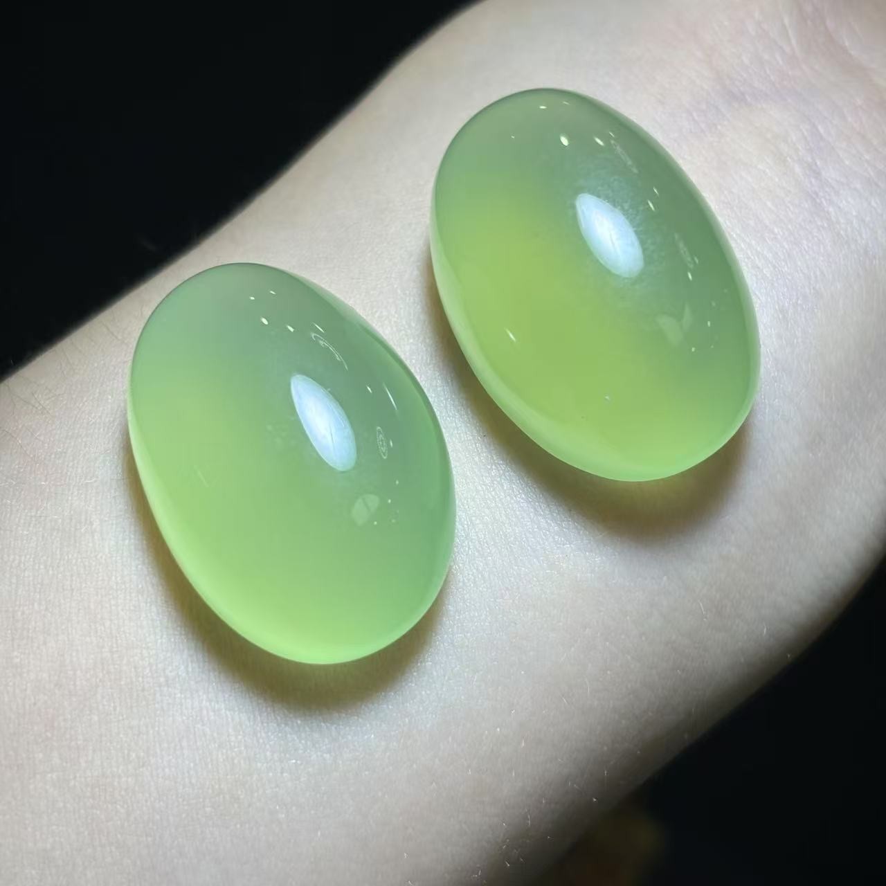 S8238（玉姐）葡萄石玛瑙玉绿蛋面吊坠-配绳-多样性只发一件