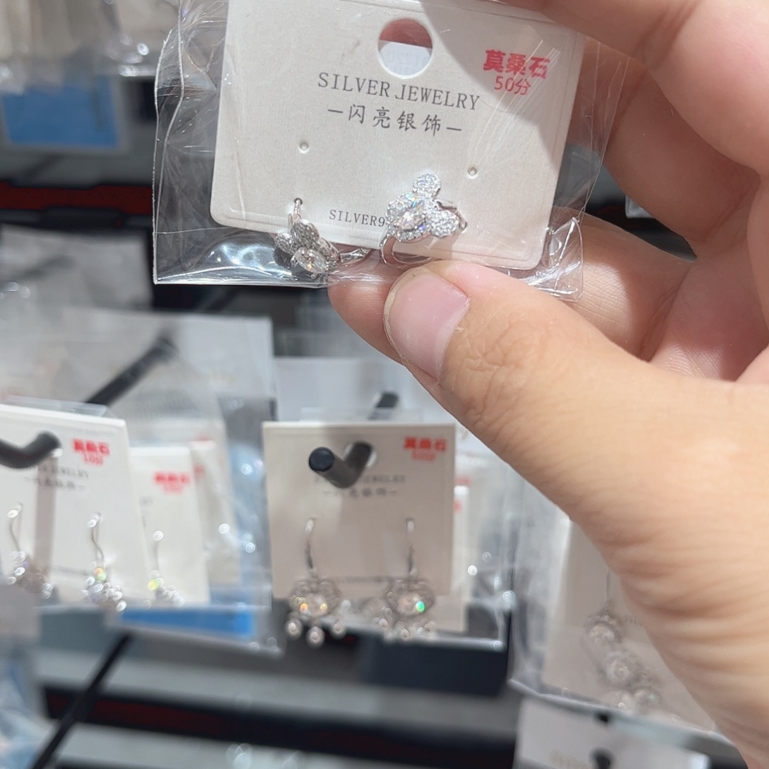 吊坠925银无莫桑耳扣86