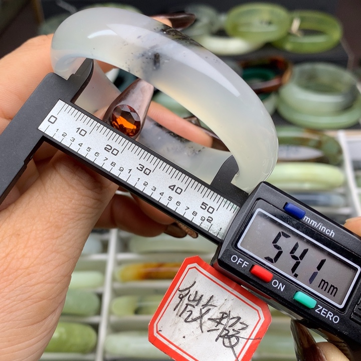 蛇纹石玉未镶嵌手镯578